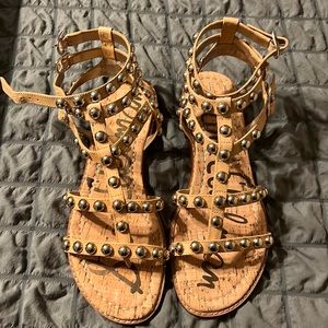 New. Never worn. Gladiator sandal.